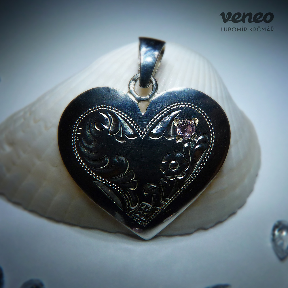 Srdce 3054 - přívěsek ve tvaru srdce s růžovým zirkonem , Materiál: Stříbro, ryzost 925/1000